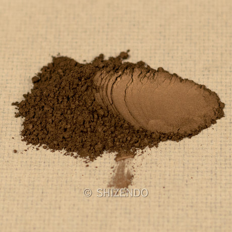 薫銀泥焦茶